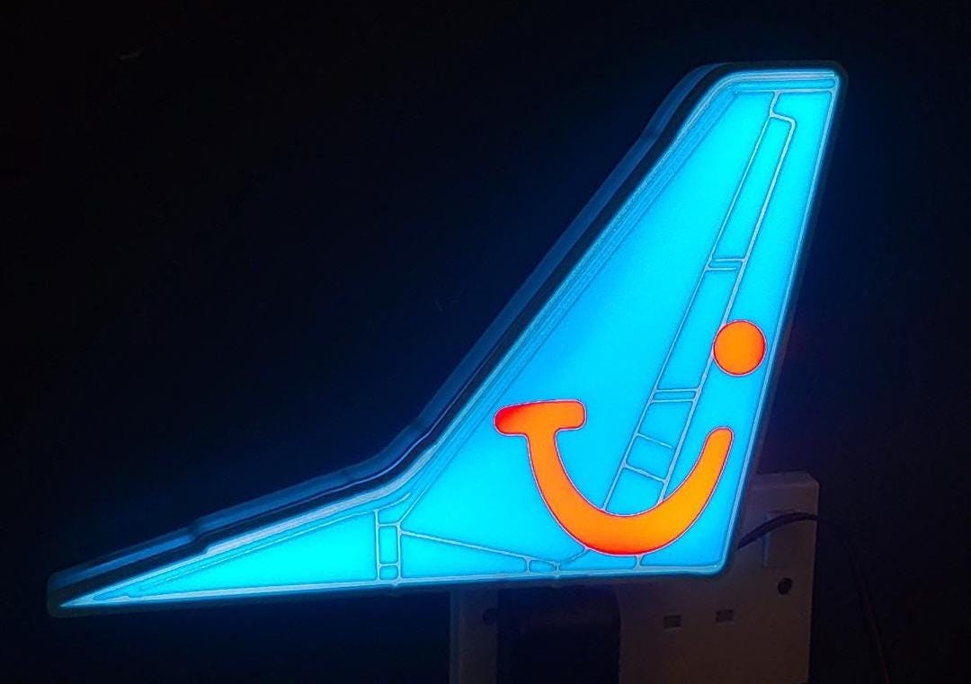 TUI Boeing 737-800 Tail LED Light Box – additional product view 4