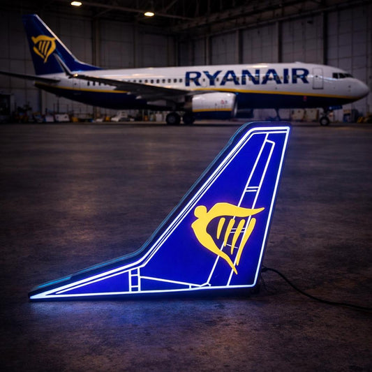 Ryanair Boeing 737-800 Tail LED Light Box illuminated